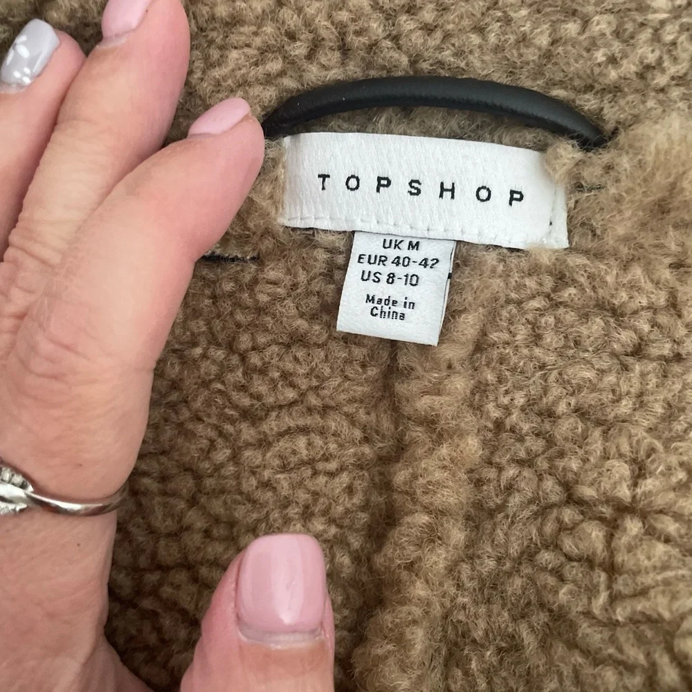 Like new Topshop heavy weight vegan leather coat in medium - Picture 13 of 13